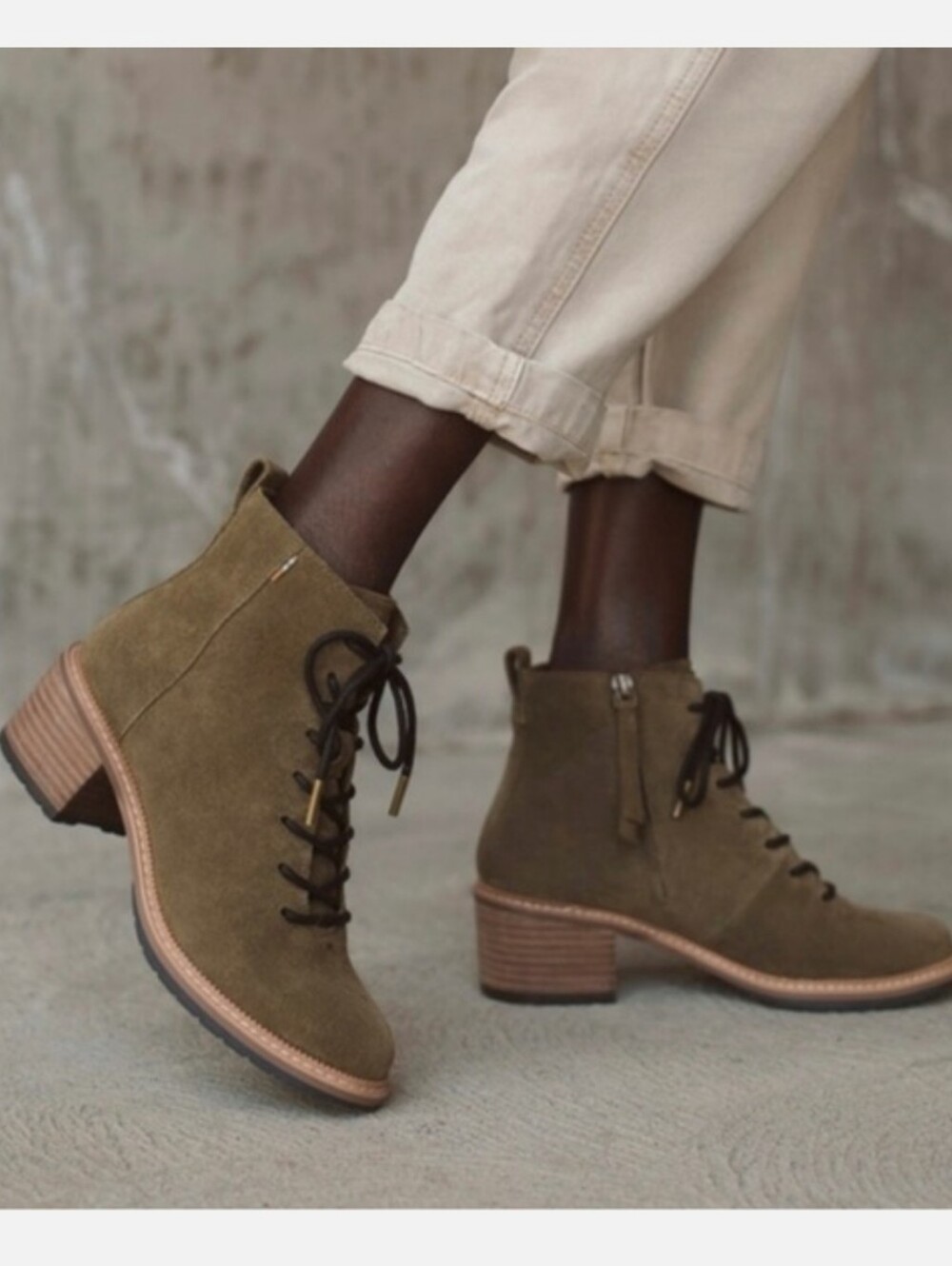 NEW Toms Finn Suede Lace Up Ankle Boot Size 8.5 Khaki Olive Green Side Zip